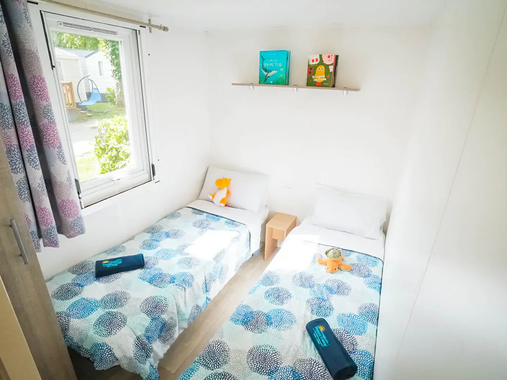 happy-premium-interier-single-beds-view-2
