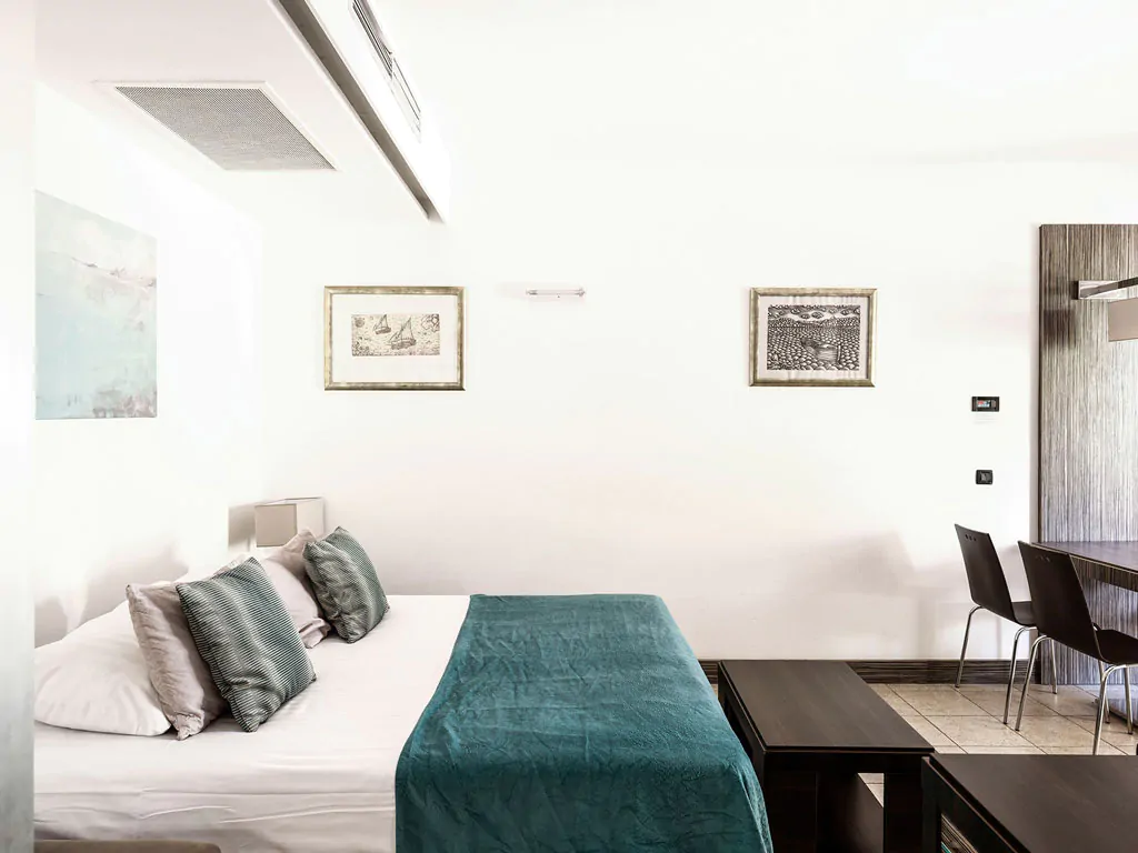 zaton-apartment-comfort-one-bedroom-apartment-22-interior-bedroom