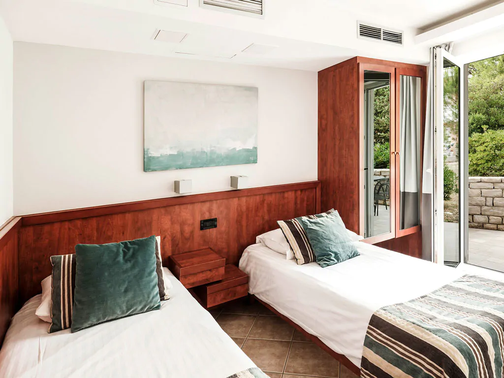 zaton-apartment-comfort-two-bedroom-apartment-41-interior-singlebeds