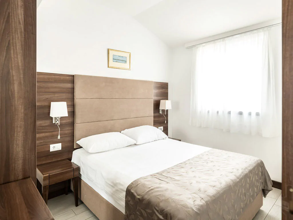 zaton-apartment-superior-one-bedroom-apartment-22-interior-bedroom-iii