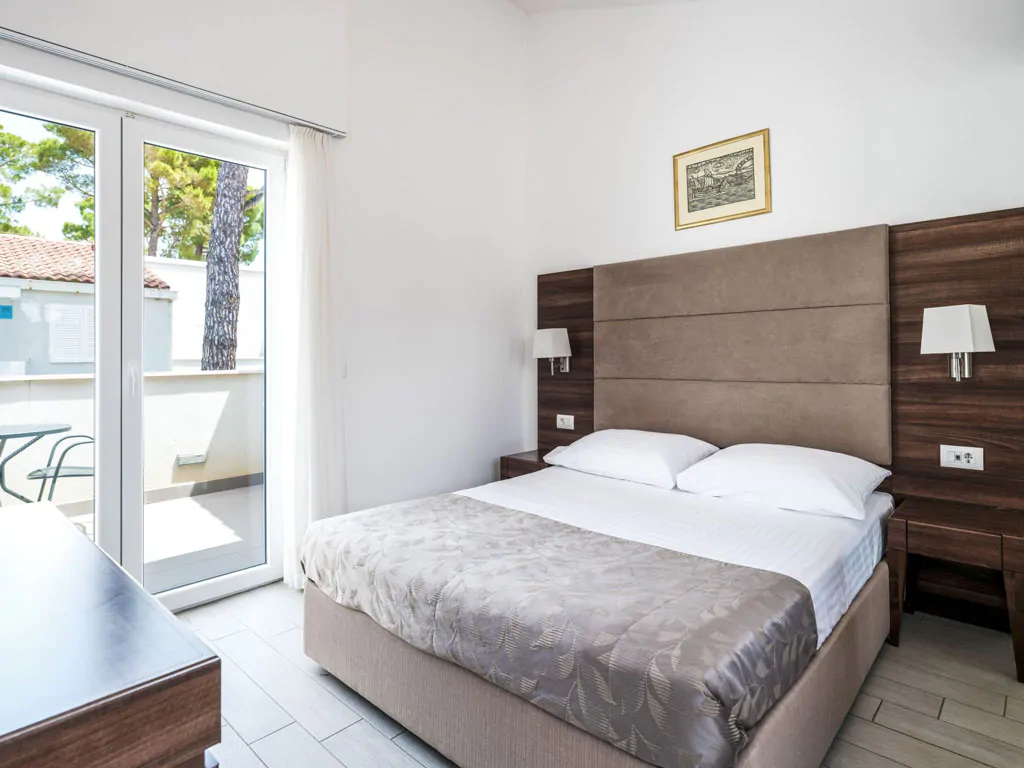 zaton-apartment-superior-two-bedroom-apartment-42-interior-bedroom-iii