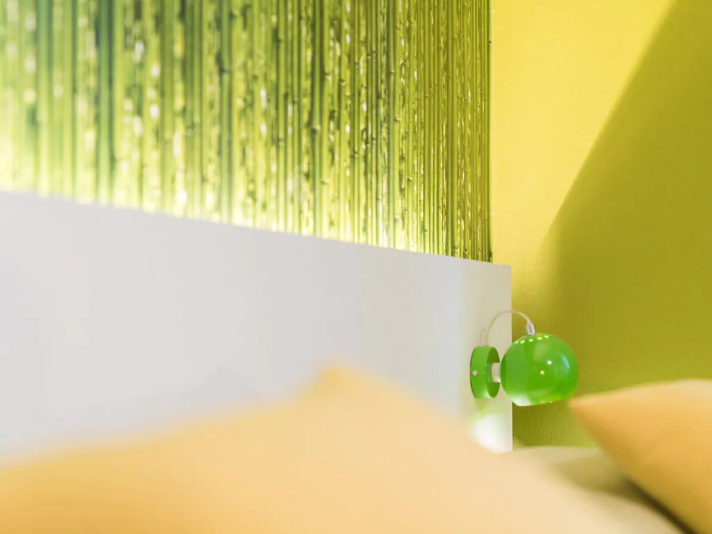 hu-altomincio-village-apartment-hu-room-smart-lamp