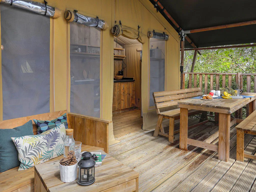 hu-fabulous-village-glamping-hu-glamp-premium-xl-exterior-terrace