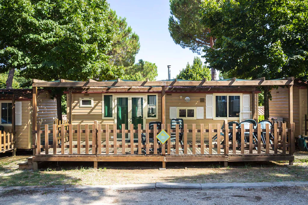 hu-fabulous-village-mobile-home-hu-stay-easy-exterior-frontview