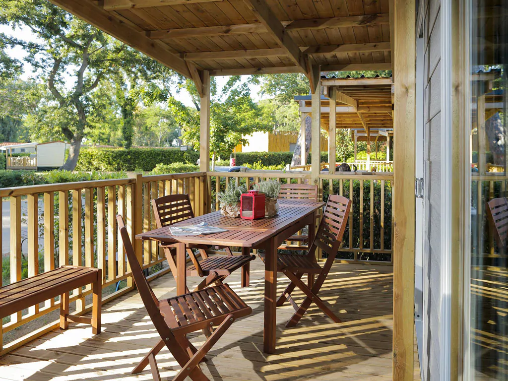 nu-norcenni-girasole-mobile-home-hu-stay-premium-exterior-terrace