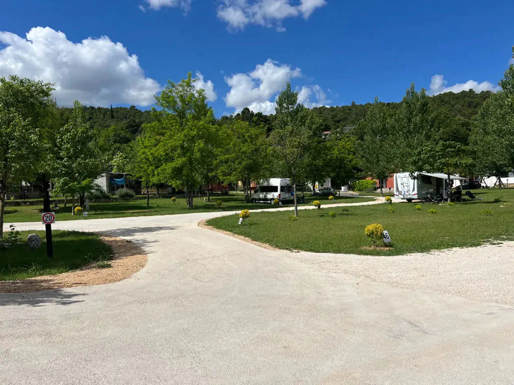 camping-karin-campsite-area