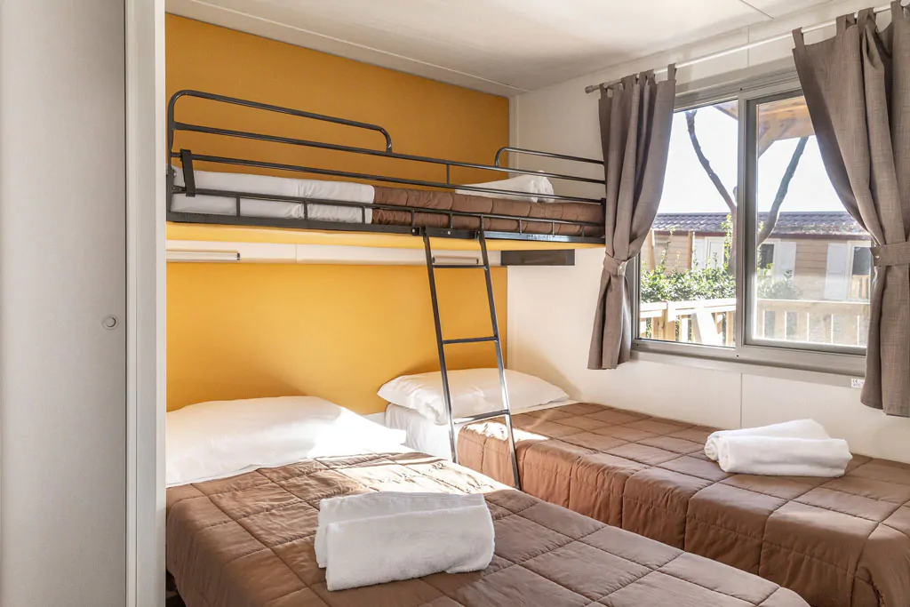 hu-fabulous-village-mobile-home-hu-stay-smart-l-interior-bedroom-singlebeds