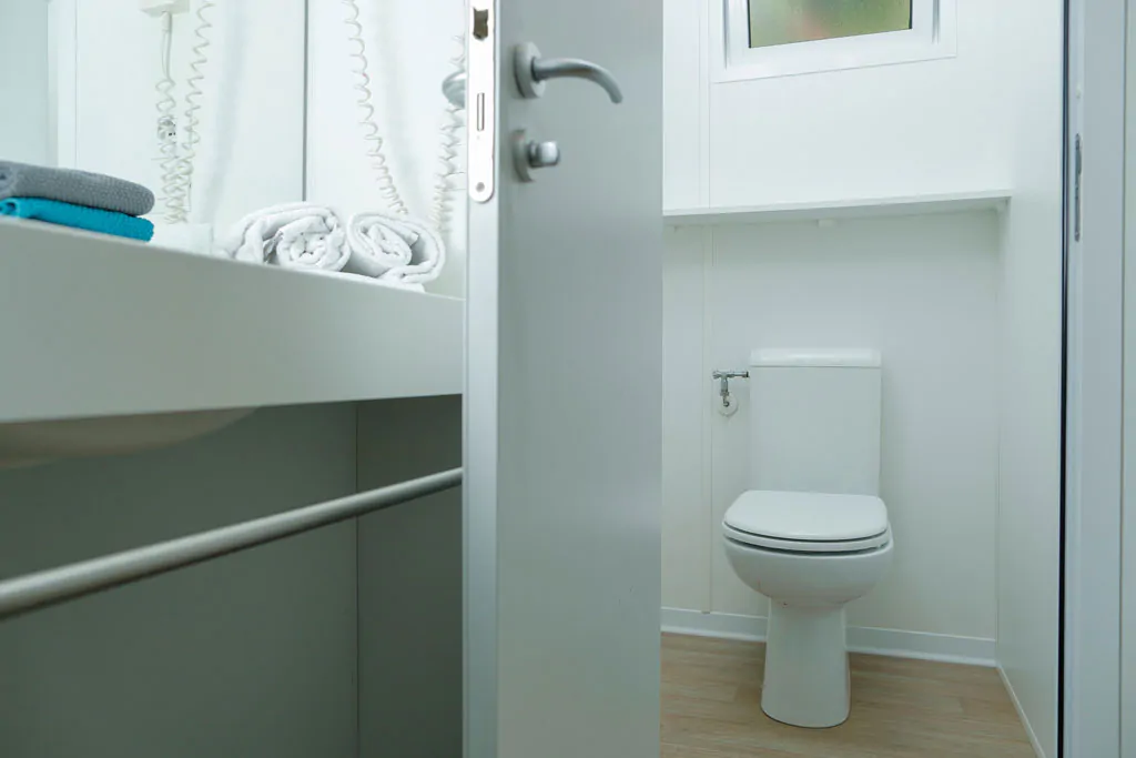 hu-fabulous-village-mobile-home-hu-stay-smart-s-interior-bathroom-toilet