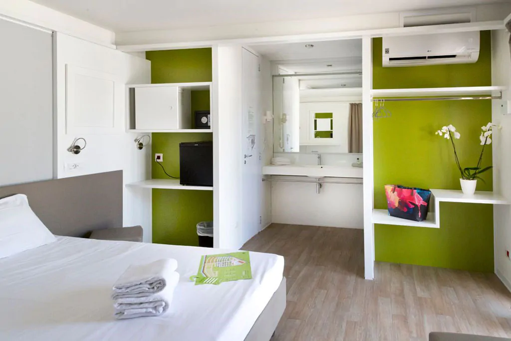 hu-fabulous-village-mobile-home-hu-stay-smart-s-interior-livingroom