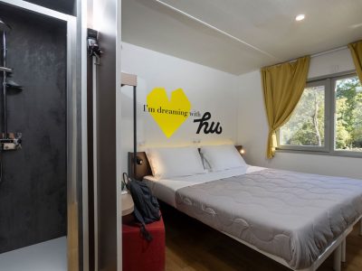 hu-firenze-certosa-camping-in-town-mobile-home-hu-stay-premium-interior-bedroom