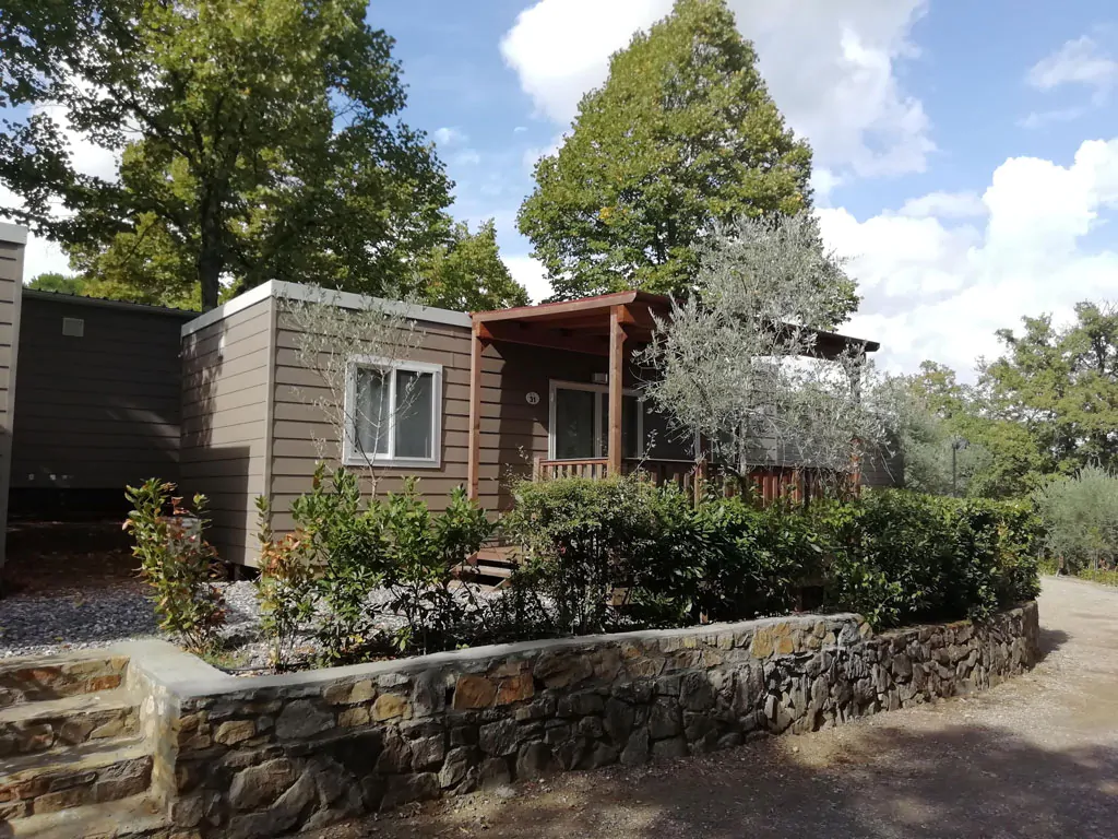 hu-firenze-certosa-camping-in-town-mobile-home-hu-stay-smart-exterior-frontview