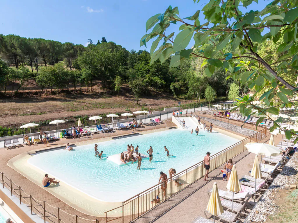 hu-firenze-certosa-camping-in-town-pool-airview