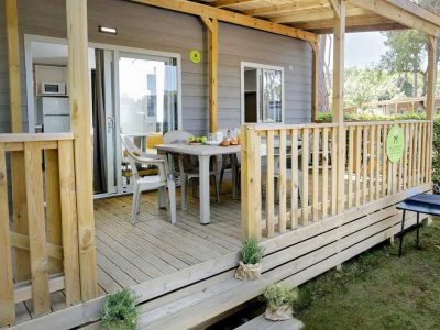 hu-i-pini-village-mobile-home-hu-stay-premium-xl-exterior-terrace