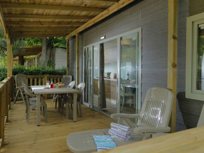 hu-i-pini-village-mobile-home-hu-stay-smart-exterior-terrace