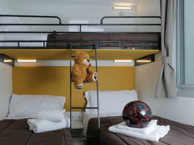 hu-i-pini-village-mobile-home-hu-stay-smart-interior-bedroom-singlebeds