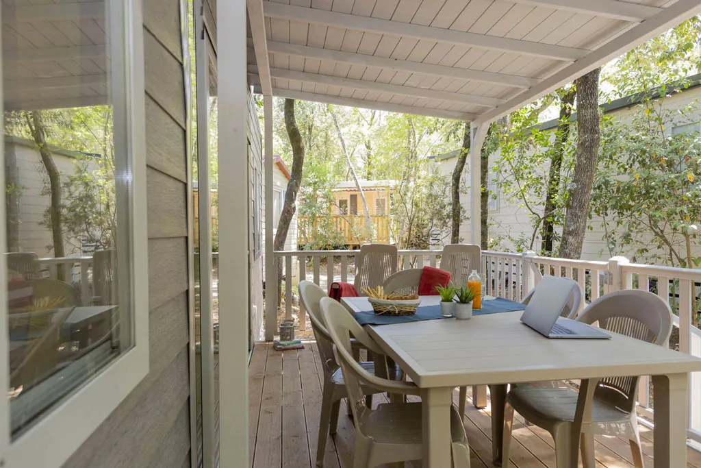 hu-montescudaio-village-mobile-home-hu-stay-smart-l-plus-exterior-terrace