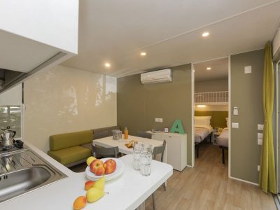 hu-montescudaio-village-mobile-home-hu-stay-smart-l-plus-interior-livingroom