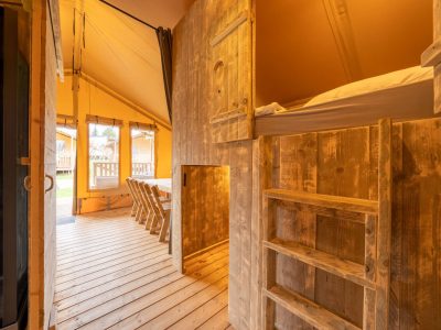 hu-park-albatros-village-glamping-hu-glamp-premium-xl-interior-hallway
