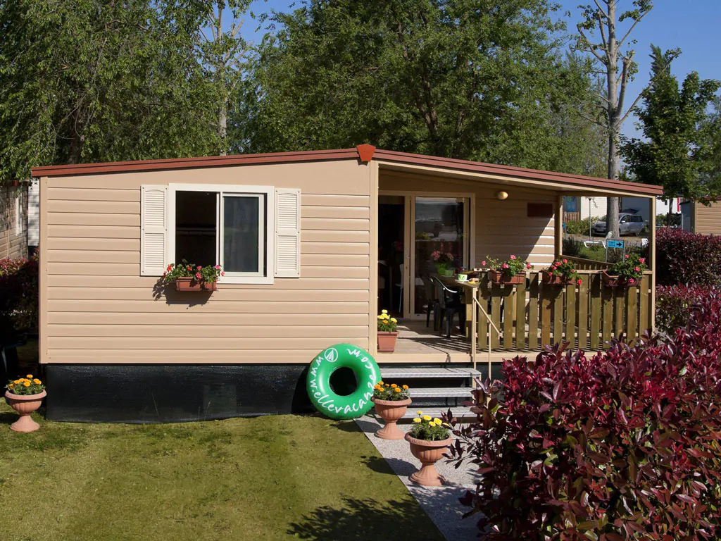 hu-park-albatros-village-mobile-home-hu-stay-easy-l-plus-exterior-frontview