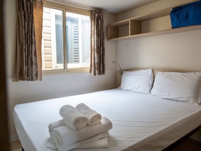 hu-park-albatros-village-mobile-home-hu-stay-easy-xl-interior-bedroom