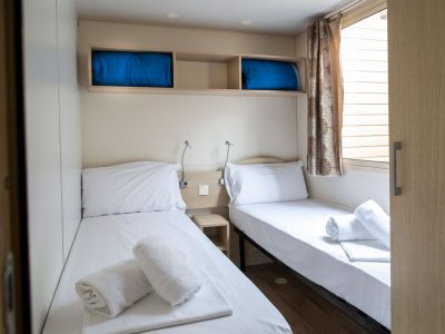 hu-park-albatros-village-mobile-home-hu-stay-easy-xl-interior-bedroom-singlebeds