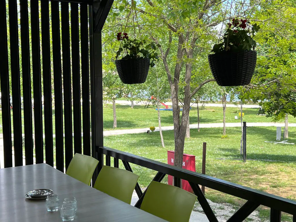 camping-karin-accommodation-mobile-home-karin-exterior-terrace-view