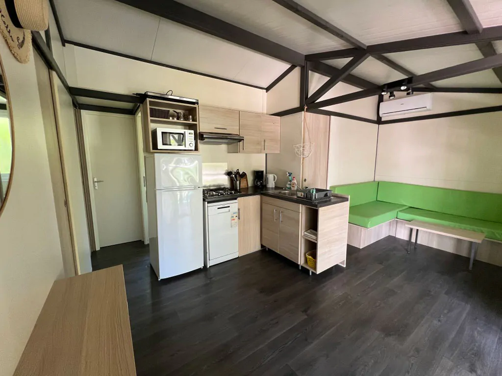 camping-karin-accommodation-mobile-home-karin-interior-kitchen-livingroom