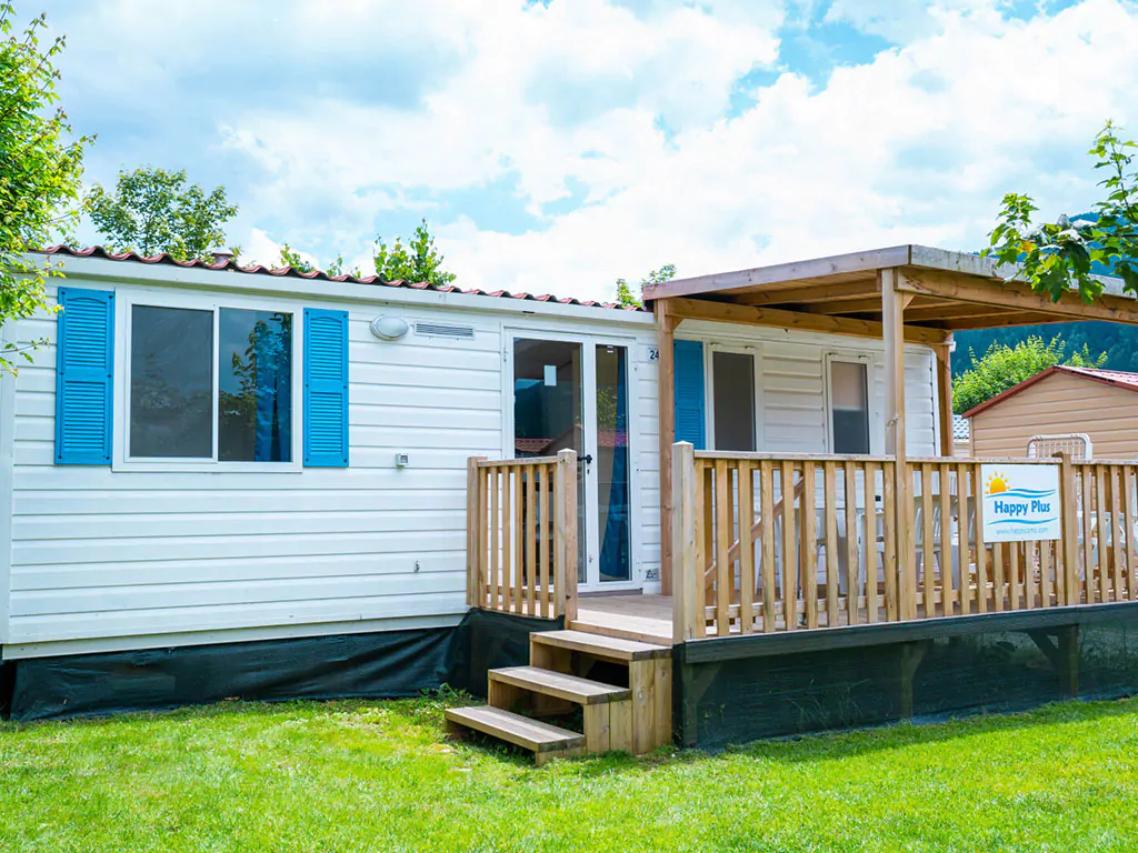 happy-plus-mobile-home-exterier-mobile-home-view