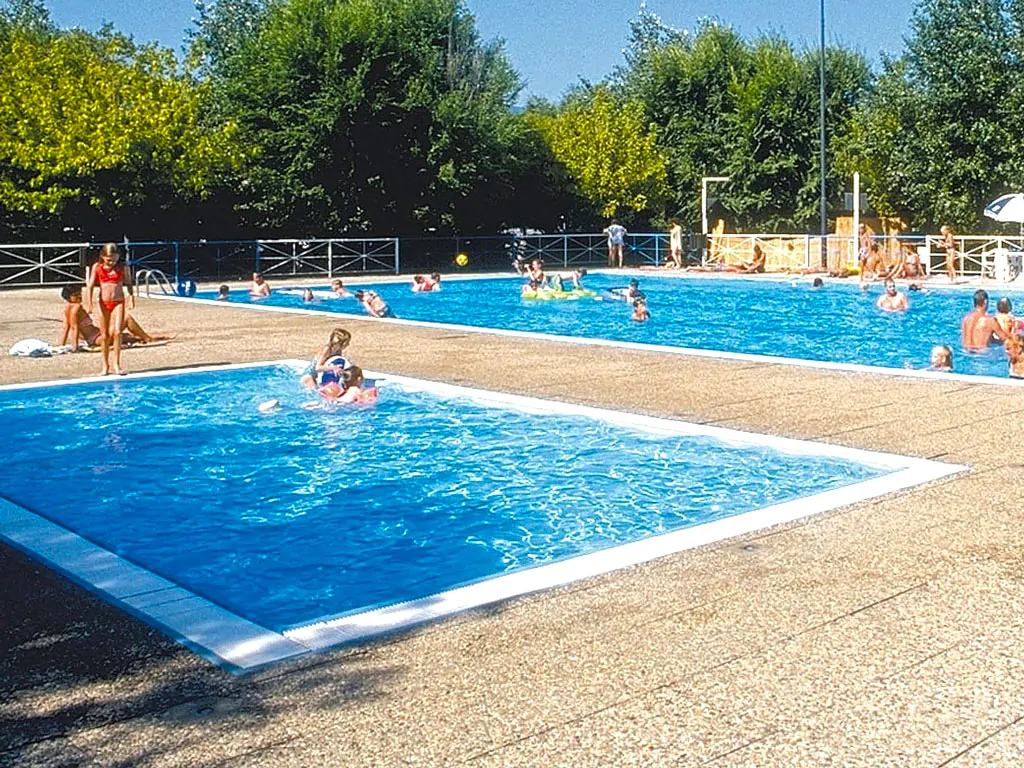 camping-sassabenek-pool-area-children-pool