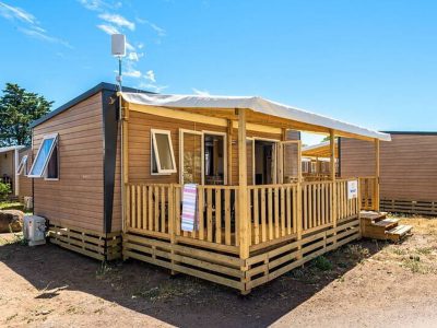 camping-simuni-mobile-home-premium-for-four-exterior-sideview