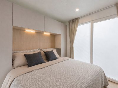 delta-open-air-resort-mobile-home-family-comfort-interior-bedroom