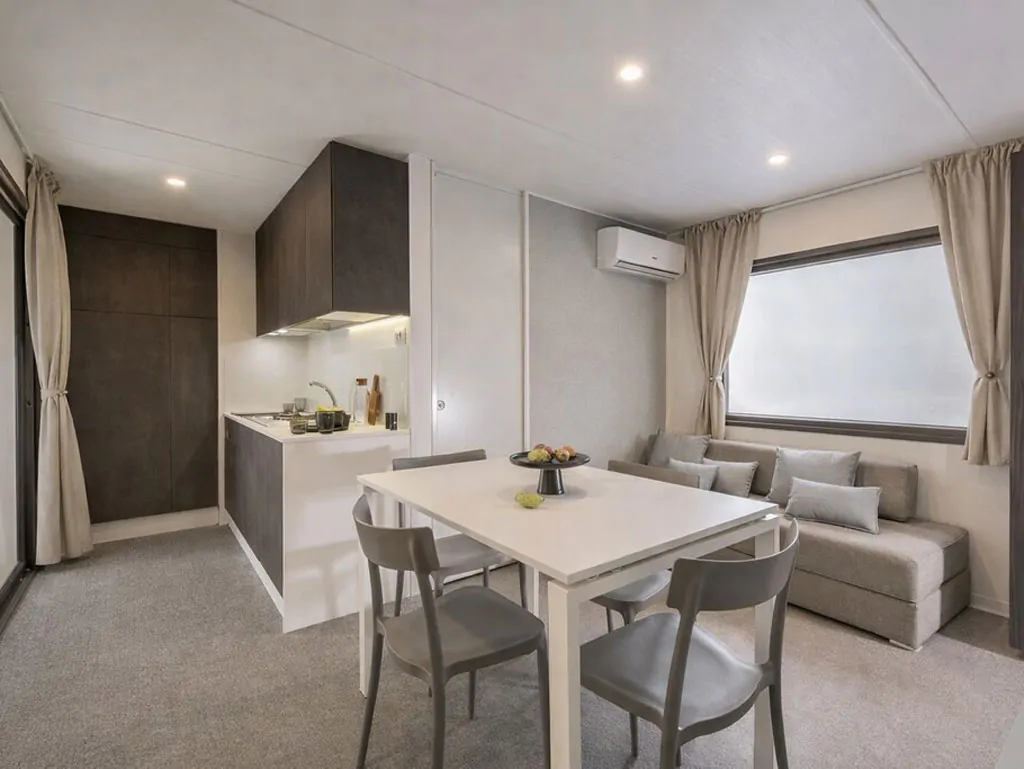 delta-open-air-resort-mobile-home-lodge-superior-premium-interior-livingroom-kitchen
