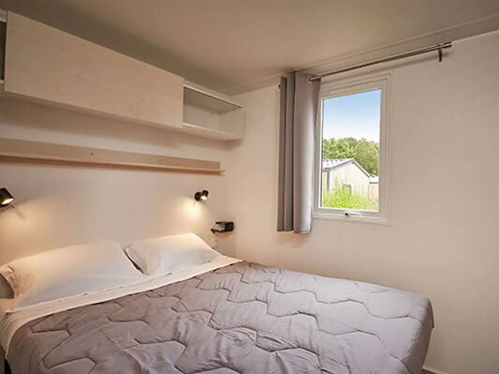 camping-park-umag-mobilehome-comfort-for-four-interior-bedroom